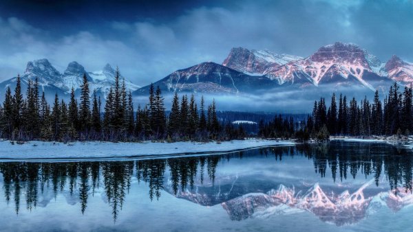 Горы снег озеро