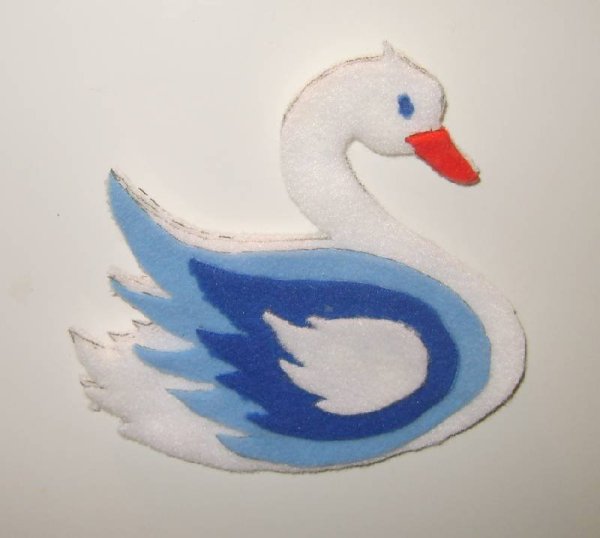 Аппликация лебедь