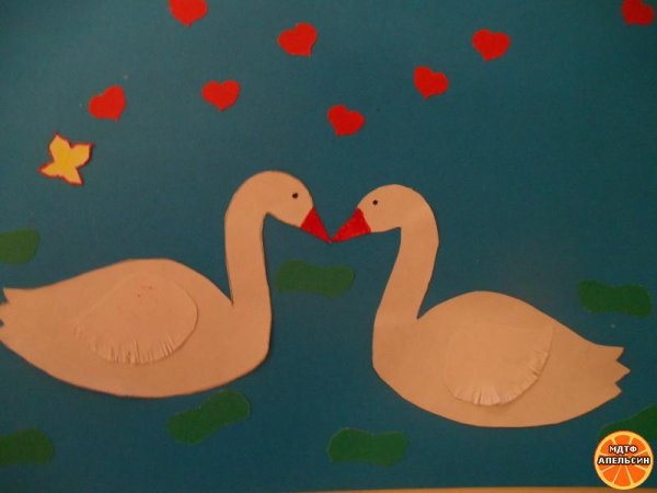 Аппликация лебедь