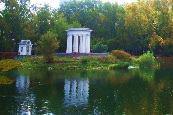 Озеро Харитоновский парк