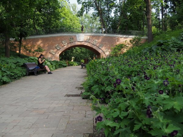 Средний мост в Нескучном саду