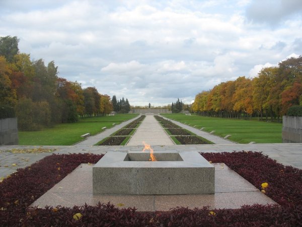 Пискаревский парк