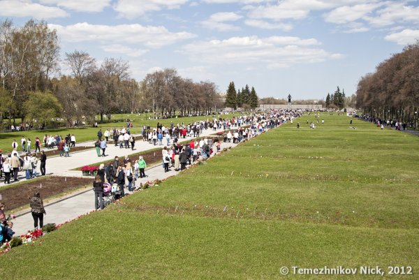 Пискаревский парк озеро