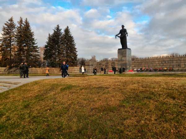Музей на Пискаревском кладбище в Санкт-Петербурге