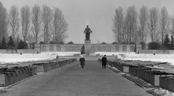 Пискаревское кладбище 1941