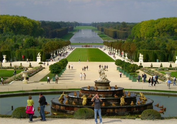 Версальский дворец и парк во Франции