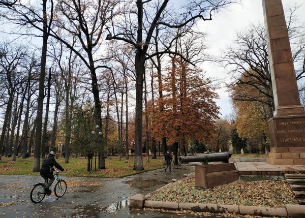 Дубовый парк Бишкек