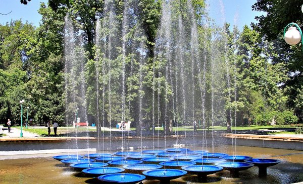 Дубовый парк Бишкек