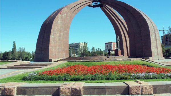 Достопримечательности Бишкека парк Победы