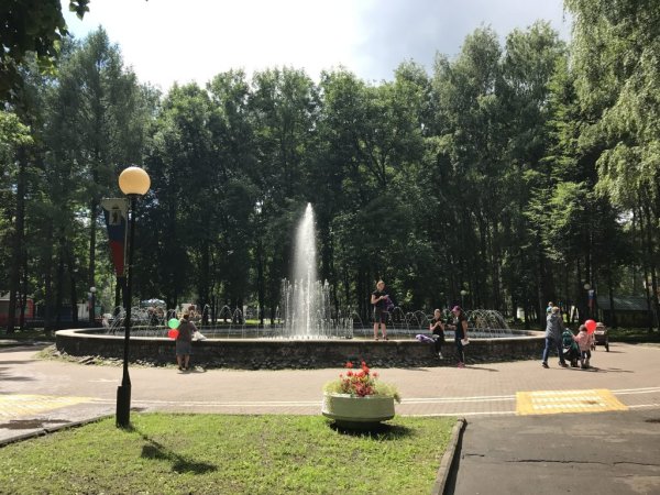 Юбилейный парк Ярославль фонтан