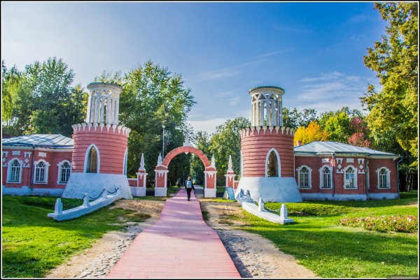 Воронцовский парк в Москве