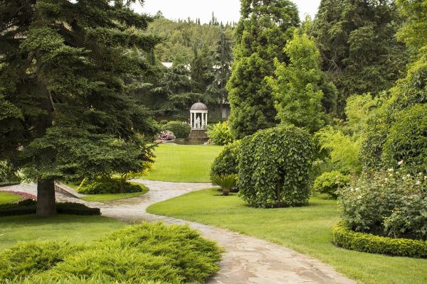 Парк Айвазовское английский сад