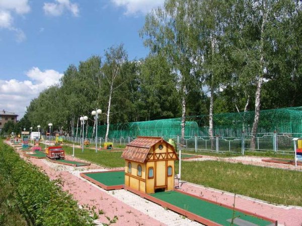 Комсомольский парк в городе Альметьевск