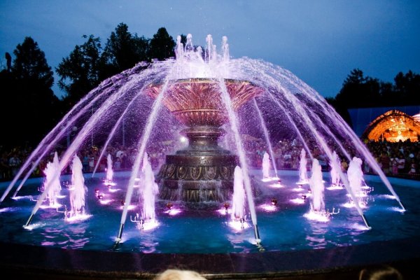 Городской парк имени 60-летия нефти Татарстана Альметьевск