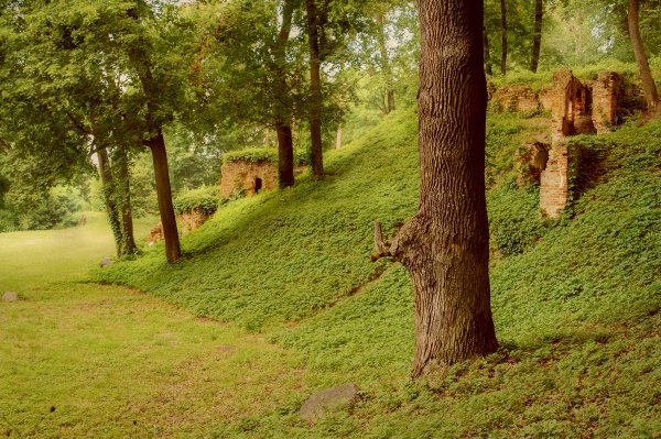 Романтические руины