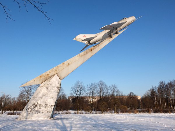 Парк Авиаторов памятник