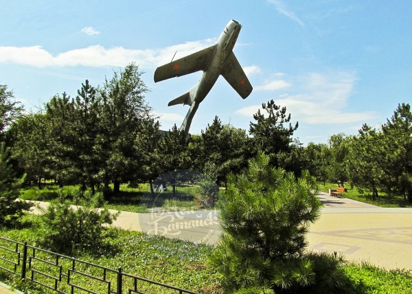 Парк сквер Авиаторов Батайск