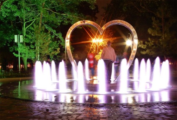 Фонтан в сквере Гудовича Анапа