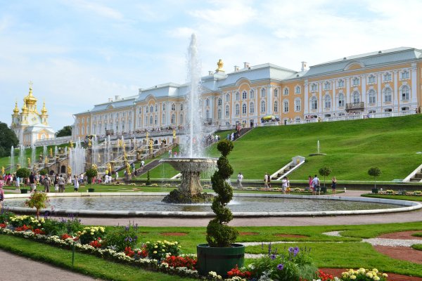 Петергоф дворец фонтаны