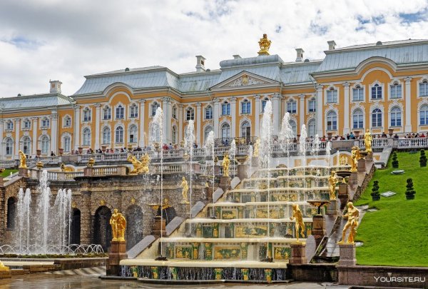 Большой Петергофский дворец Санкт-Петербург
