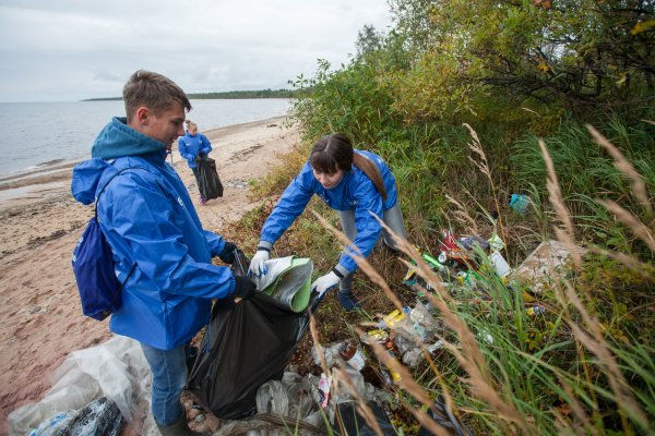 Очистка водоемов от мусора