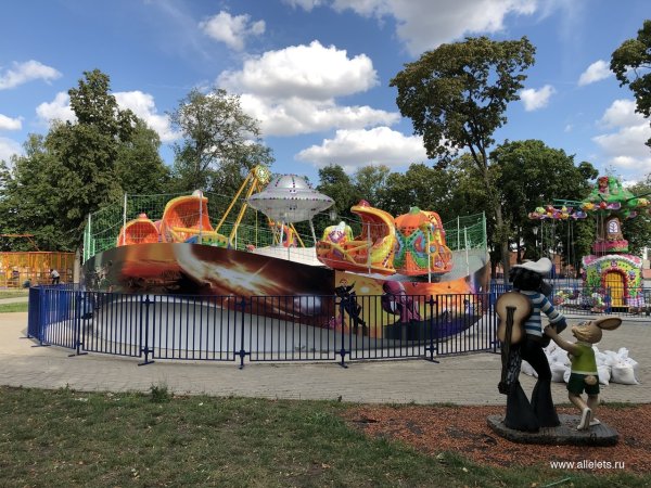 Парк аттракционов Елец городской парк