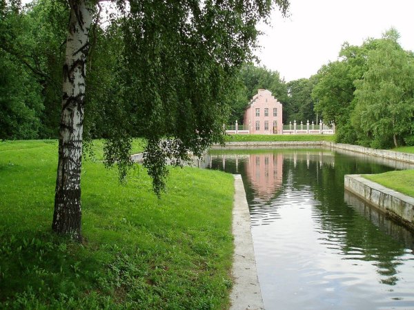 Парк Кусково пруд