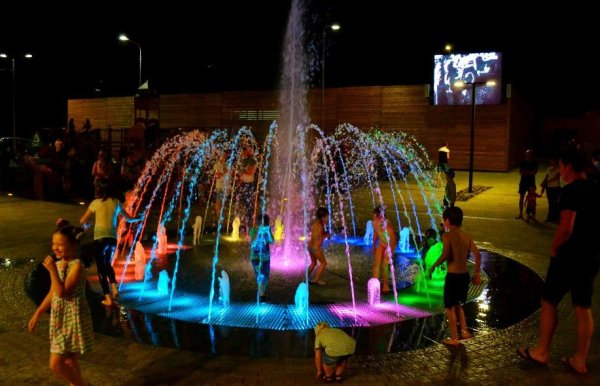 Фонтан в Невинномысске на бульваре мира