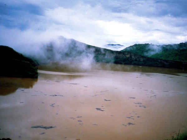 Озеро Ниос Камерун