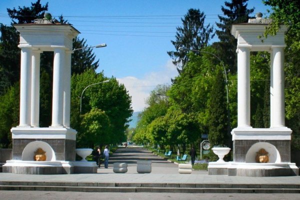 Город Нальчик Атажукинский сад