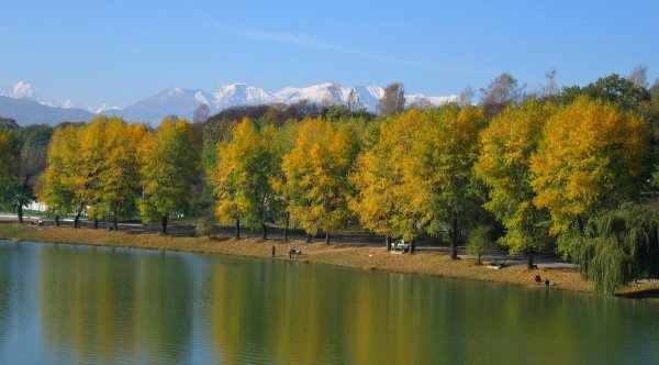 Нальчик Атажукинский парк озеро Долинск