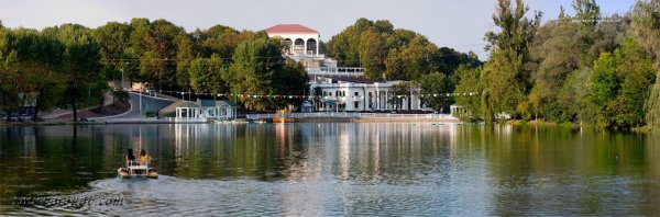 Нальчик Атажукинский парк озеро