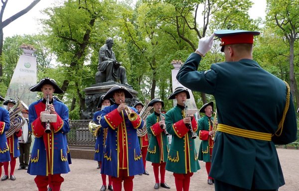Военные оркестры Петра 1