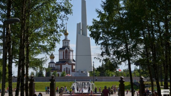 Стелла парк Победы Киров