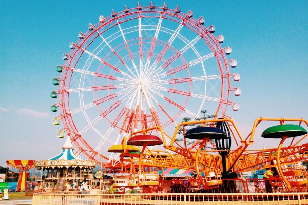 Карусель Amusement Park