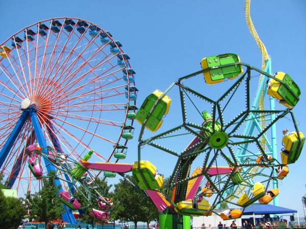 Карусель Amusement Park