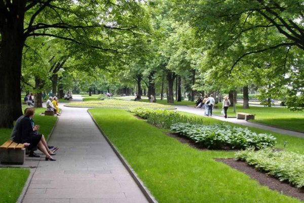 Аллея Москва парк