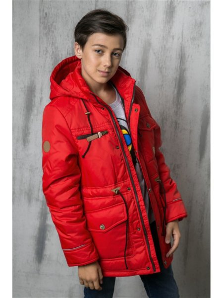 Красная куртка