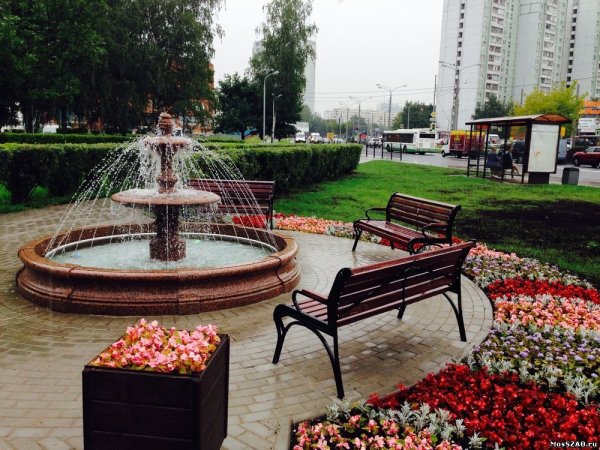 Сквер на героев-Панфиловцев
