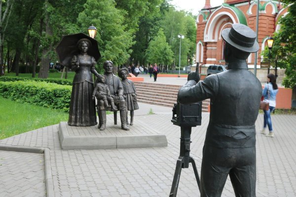 Памятник в Нижнем парке Липецк