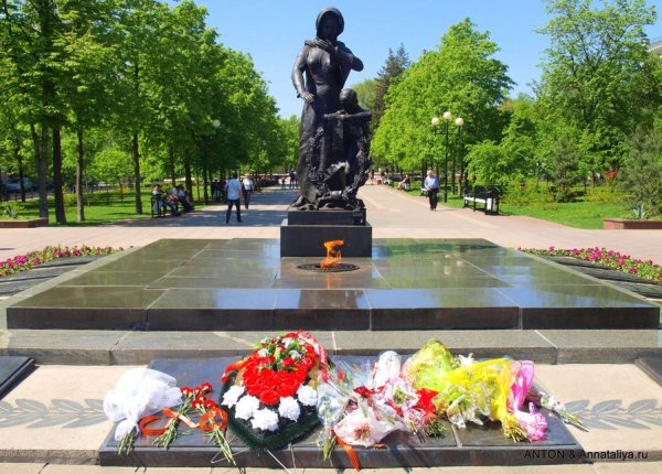 Мемориальный комплекс Слава героям Белгород