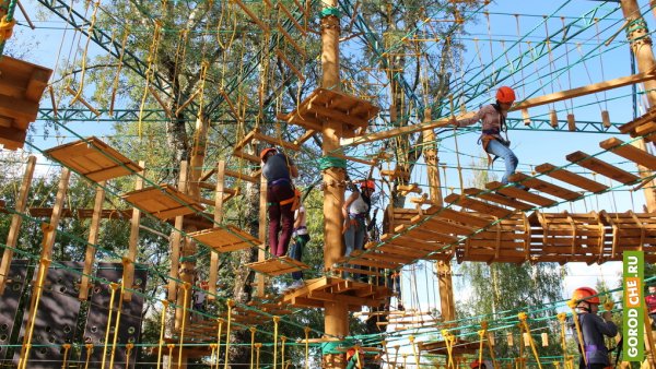 Верёвочный парк Череповец в парке Кио