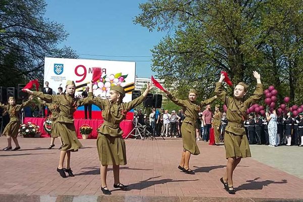 Парк Победы Тольятти 9 мая 2021