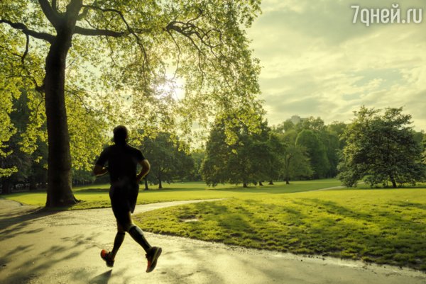 Бегун в парке