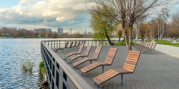 Парк в Капотне на набережной