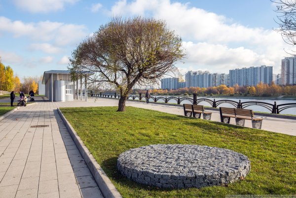 Парк имени 850-летия Москвы в Марьино