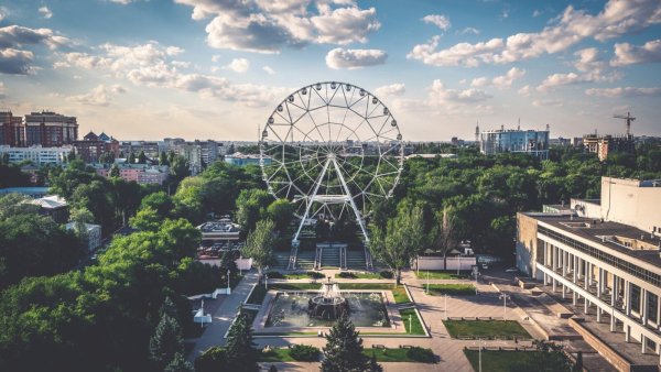 Парк на театральной площади Ростов на Дону