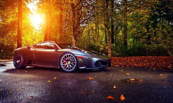 Машина на природе