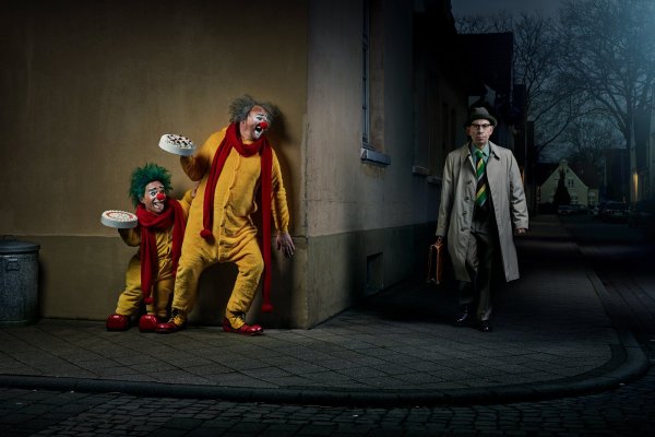 Сборище клоунов