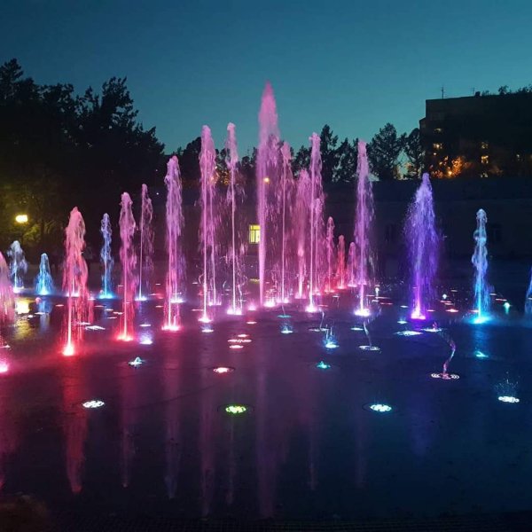 Поющий фонтан в Новосибирске в Центральном парке